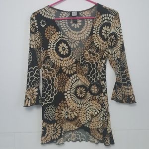Black /Tan Wrap Buckle Side 3/4 Sleeve Blouse